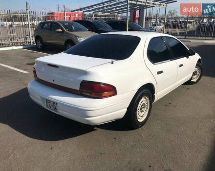 Белый Додж Стратус, объемом двигателя 2.4 л и пробегом 190 тыс. км за 3200 $, фото 7 на Automoto.ua