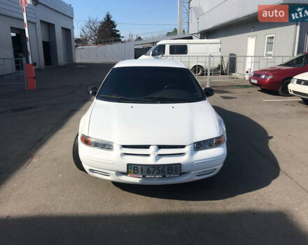 Белый Додж Стратус, объемом двигателя 2.4 л и пробегом 190 тыс. км за 3200 $, фото 1 на Automoto.ua