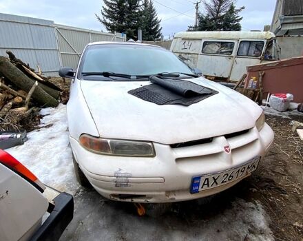 Белый Додж Стратус, объемом двигателя 2 л и пробегом 400 тыс. км за 1300 $, фото 1 на Automoto.ua