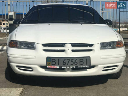 Додж Стратус 1996 в Кременчуге на Automoto.ua Белый Додж Стратус, объемом двигателя 2.4 л и пробегом 190 тыс. км за 3200 $, фото 1 на Automoto.ua