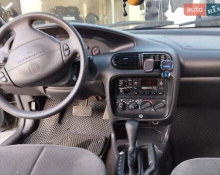 Чорний Додж Стратус, об'ємом двигуна 2 л та пробігом 170 тис. км за 3300 $, фото 18 на Automoto.ua