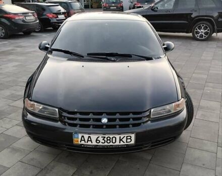 Чорний Додж Стратус, об'ємом двигуна 2 л та пробігом 170 тис. км за 3300 $, фото 1 на Automoto.ua