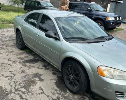 Серый Додж Стратус, объемом двигателя 2.4 л и пробегом 177 тыс. км за 2700 $, фото 2 на Automoto.ua