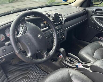 Серый Додж Стратус, объемом двигателя 2.4 л и пробегом 177 тыс. км за 2700 $, фото 5 на Automoto.ua