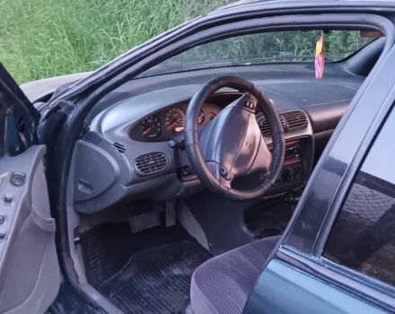 Зелений Додж Стратус, об'ємом двигуна 2.5 л та пробігом 30 тис. км за 1800 $, фото 6 на Automoto.ua