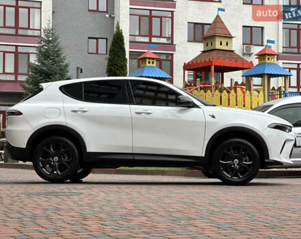 Белый Додж Hornet, объемом двигателя 2 л и пробегом 4 тыс. км за 25150 $, фото 190 на Automoto.ua
