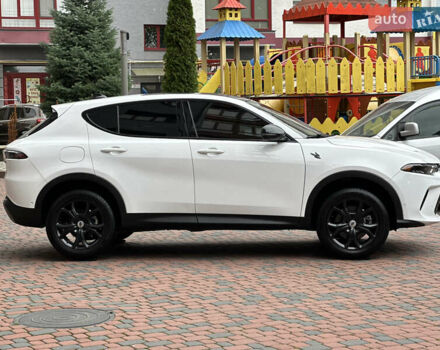 Белый Додж Hornet, объемом двигателя 2 л и пробегом 4 тыс. км за 25150 $, фото 6 на Automoto.ua