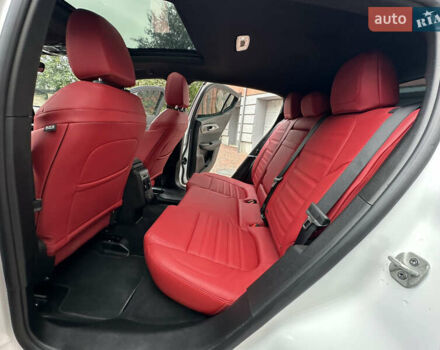Белый Додж Hornet, объемом двигателя 2 л и пробегом 4 тыс. км за 25150 $, фото 40 на Automoto.ua