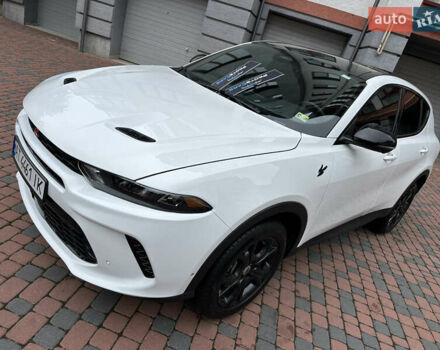 Белый Додж Hornet, объемом двигателя 2 л и пробегом 4 тыс. км за 25150 $, фото 142 на Automoto.ua