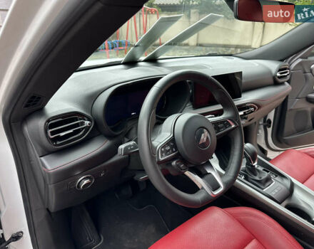Белый Додж Hornet, объемом двигателя 2 л и пробегом 4 тыс. км за 25150 $, фото 102 на Automoto.ua