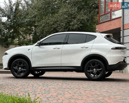 Белый Додж Hornet, объемом двигателя 2 л и пробегом 4 тыс. км за 25150 $, фото 186 на Automoto.ua