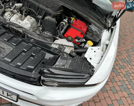 Белый Додж Hornet, объемом двигателя 2 л и пробегом 4 тыс. км за 25150 $, фото 16 на Automoto.ua