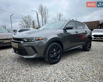 Серый Додж Hornet, объемом двигателя 2 л и пробегом 20 тыс. км за 26999 $, фото 2 на Automoto.ua