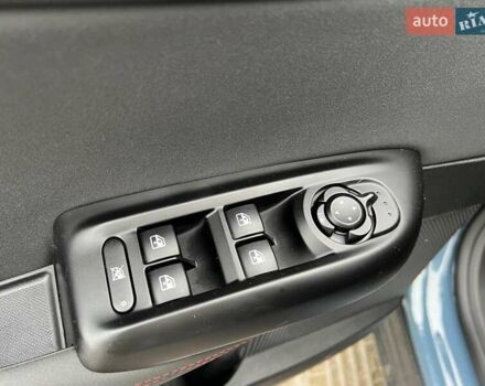 Синій Додж Hornet, об'ємом двигуна 1.3 л та пробігом 10 тис. км за 29990 $, фото 15 на Automoto.ua