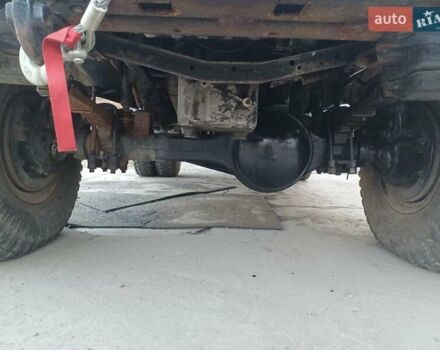 Зеленый Додж M 880, объемом двигателя 4.6 л и пробегом 15 тыс. км за 19999 $, фото 9 на Automoto.ua