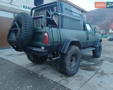 Зеленый Додж M 880, объемом двигателя 4.6 л и пробегом 15 тыс. км за 19999 $, фото 4 на Automoto.ua