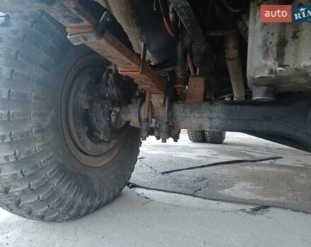 Зеленый Додж M 880, объемом двигателя 4.6 л и пробегом 15 тыс. км за 19999 $, фото 10 на Automoto.ua