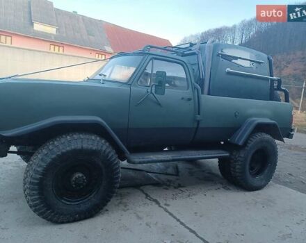 Зеленый Додж M 880, объемом двигателя 4.6 л и пробегом 15 тыс. км за 19999 $, фото 5 на Automoto.ua