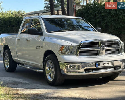 Белый Додж RAM 1500, объемом двигателя 5.7 л и пробегом 78 тыс. км за 19900 $, фото 2 на Automoto.ua