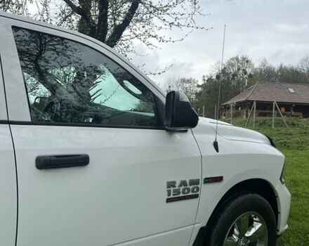 Белый Додж RAM 1500, объемом двигателя 2.99 л и пробегом 167 тыс. км за 33000 $, фото 5 на Automoto.ua