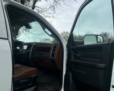 Белый Додж RAM 1500, объемом двигателя 2.99 л и пробегом 167 тыс. км за 33000 $, фото 16 на Automoto.ua
