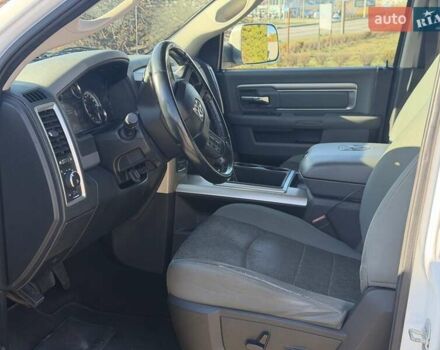 Белый Додж RAM 1500, объемом двигателя 2.99 л и пробегом 220 тыс. км за 24500 $, фото 33 на Automoto.ua