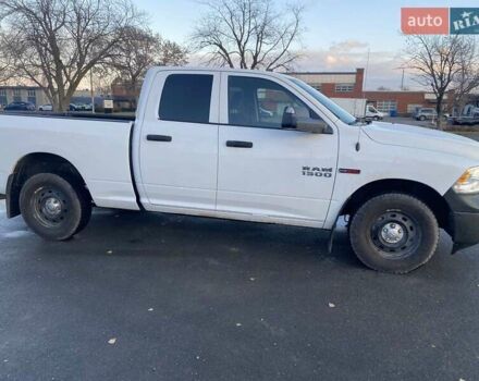 Белый Додж RAM 1500, объемом двигателя 0 л и пробегом 162 тыс. км за 19999 $, фото 6 на Automoto.ua