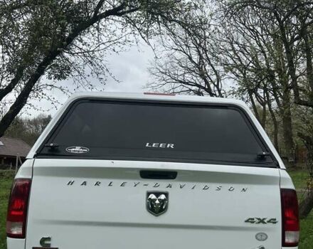 Белый Додж RAM 1500, объемом двигателя 2.99 л и пробегом 167 тыс. км за 33000 $, фото 3 на Automoto.ua