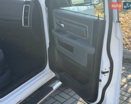 Белый Додж RAM 1500, объемом двигателя 2.99 л и пробегом 220 тыс. км за 24500 $, фото 14 на Automoto.ua