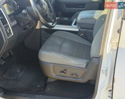 Белый Додж RAM 1500, объемом двигателя 2.99 л и пробегом 220 тыс. км за 24500 $, фото 32 на Automoto.ua