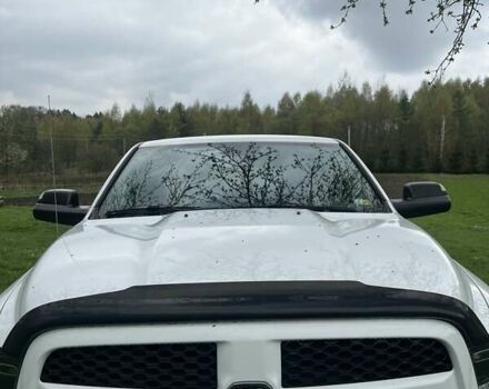 Белый Додж RAM 1500, объемом двигателя 2.99 л и пробегом 167 тыс. км за 33000 $, фото 2 на Automoto.ua