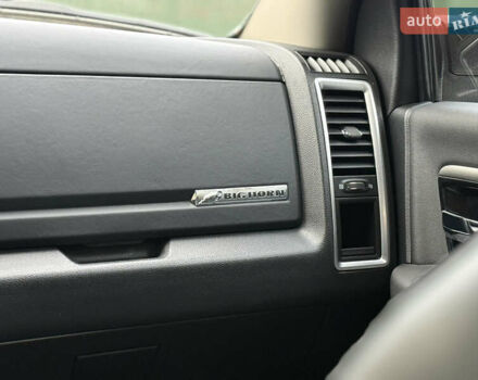Белый Додж RAM 1500, объемом двигателя 5.66 л и пробегом 150 тыс. км за 40000 $, фото 37 на Automoto.ua