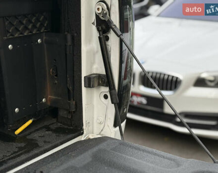 Белый Додж RAM 1500, объемом двигателя 5.66 л и пробегом 150 тыс. км за 40000 $, фото 18 на Automoto.ua