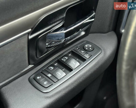 Белый Додж RAM 1500, объемом двигателя 5.66 л и пробегом 150 тыс. км за 40000 $, фото 25 на Automoto.ua