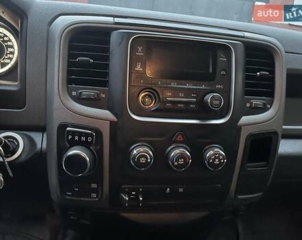 Білий Додж RAM 1500, об'ємом двигуна 5.65 л та пробігом 241 тис. км за 17300 $, фото 14 на Automoto.ua