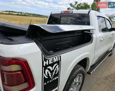 Білий Додж RAM 1500, об'ємом двигуна 5.7 л та пробігом 100 тис. км за 41000 $, фото 4 на Automoto.ua