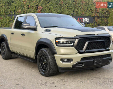 Белый Додж RAM 1500, объемом двигателя 5.65 л и пробегом 41 тыс. км за 50000 $, фото 2 на Automoto.ua