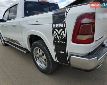 Білий Додж RAM 1500, об'ємом двигуна 5.7 л та пробігом 100 тис. км за 41000 $, фото 11 на Automoto.ua