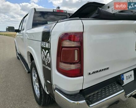 Білий Додж RAM 1500, об'ємом двигуна 5.7 л та пробігом 100 тис. км за 41000 $, фото 3 на Automoto.ua