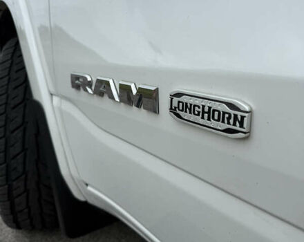 Белый Додж RAM 1500, объемом двигателя 5.7 л и пробегом 139 тыс. км за 44999 $, фото 12 на Automoto.ua
