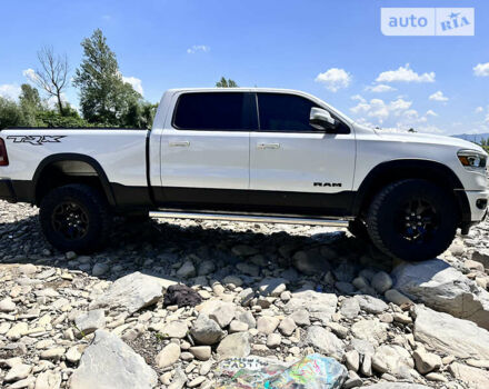 Білий Додж RAM 1500, об'ємом двигуна 5.65 л та пробігом 84 тис. км за 62500 $, фото 15 на Automoto.ua