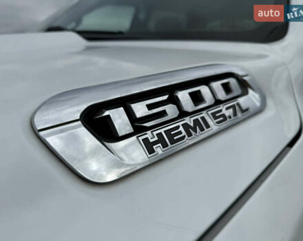 Белый Додж RAM 1500, объемом двигателя 5.7 л и пробегом 139 тыс. км за 44999 $, фото 28 на Automoto.ua