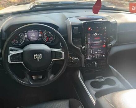 Белый Додж RAM 1500, объемом двигателя 5.7 л и пробегом 92 тыс. км за 43990 $, фото 25 на Automoto.ua