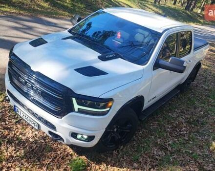 Белый Додж RAM 1500, объемом двигателя 5.7 л и пробегом 92 тыс. км за 43990 $, фото 15 на Automoto.ua