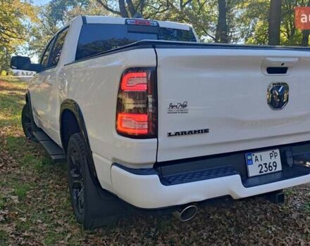 Белый Додж RAM 1500, объемом двигателя 5.7 л и пробегом 92 тыс. км за 43990 $, фото 10 на Automoto.ua