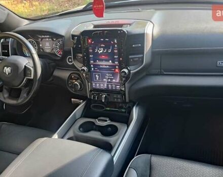 Белый Додж RAM 1500, объемом двигателя 5.7 л и пробегом 92 тыс. км за 43990 $, фото 32 на Automoto.ua