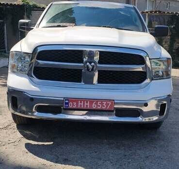 Белый Додж RAM 1500, объемом двигателя 3.6 л и пробегом 119 тыс. км за 17500 $, фото 3 на Automoto.ua