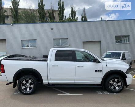 Белый Додж RAM 1500, объемом двигателя 3.6 л и пробегом 60 тыс. км за 39999 $, фото 13 на Automoto.ua