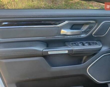 Белый Додж RAM 1500, объемом двигателя 5.7 л и пробегом 92 тыс. км за 43990 $, фото 21 на Automoto.ua