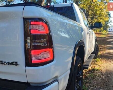 Белый Додж RAM 1500, объемом двигателя 5.7 л и пробегом 92 тыс. км за 43990 $, фото 18 на Automoto.ua